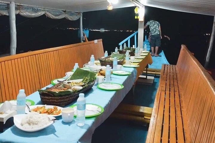Puerto Princesa Firefly Watching Bay Cruise with Dinner