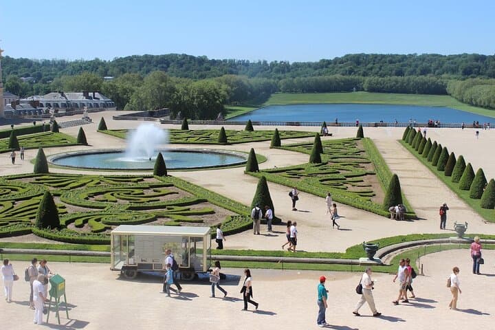 Palace of Versailles Priority Access Entry with Gardens & Trianon