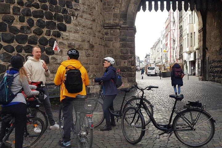 Cologne 2 Hours Guided Bike Ride to the Top 5 Highlights