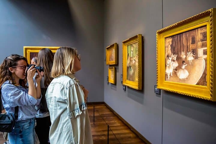 Seine Cruise and Optional Orsay Museum with Audio Guide