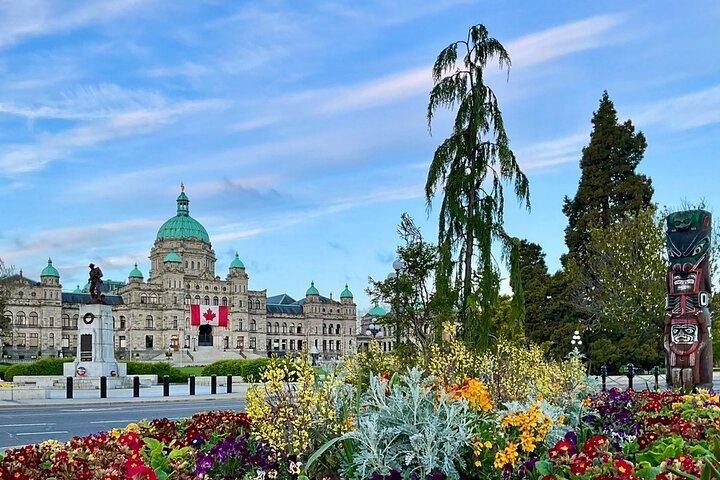 2hr City Highlights Private Tour in Victoria BC