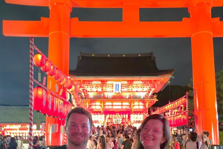 Kyoto: Fushimi Inari Taisha Night Tour with Guide