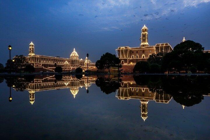 Transfer Agra to Jaipur Via Fatehpur Sikri & Stepwell