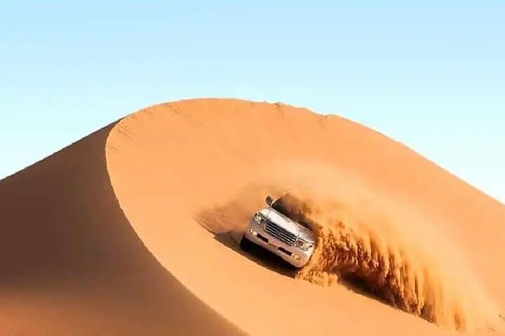 DESERT SAFARI 4x4, Buffet, Belly Dance & More