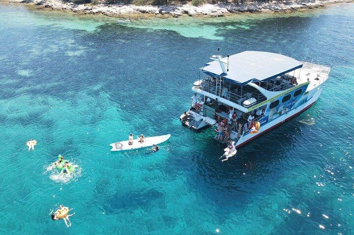 Hvar and Brac Cruise with Lunch and Drinks from Split/Trogir
