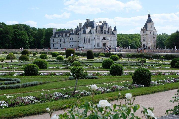 Loire Valley Day Trip from Paris with Small Group