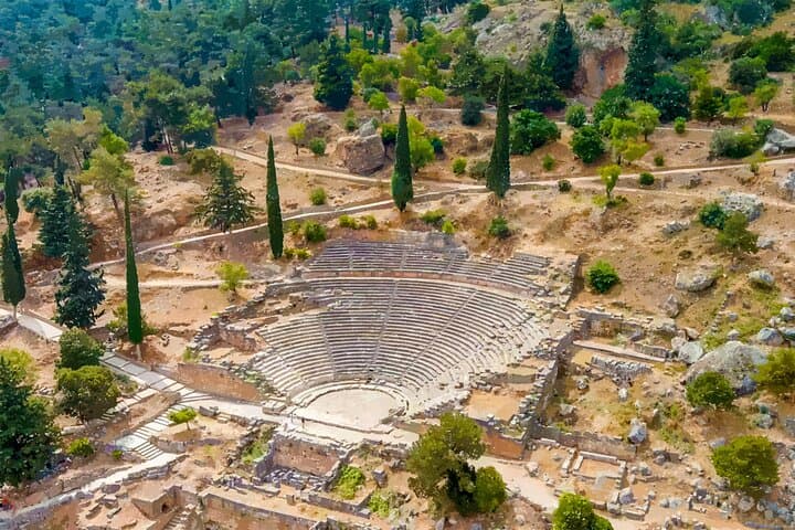 Private Full Day Tour in Delphi