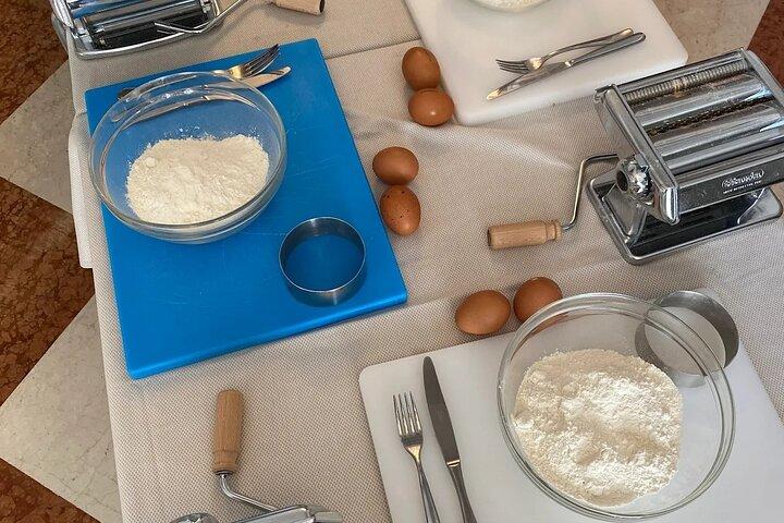 Verona in Arena : Pasta and Tiramisu Cooking Course with Wine