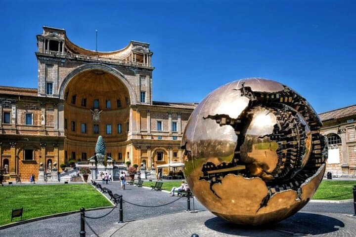 Vatican Museums and Sistine Chapel Skip the Line + Live Guide