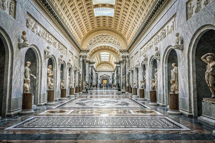 Vatican Museums and Sistine Chapel Skip the Line + Live Guide