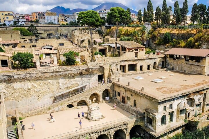 Grand Tour Herculaneum, Vesuvius & Pompeii