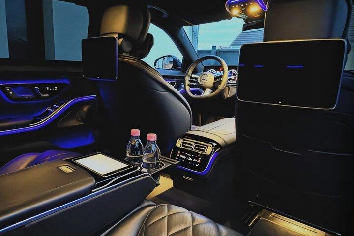 Private Transfer CDG & Orly ↔ Paris & Disneyland | Meet & Greet