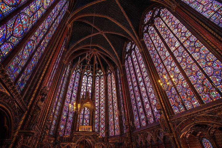 Paris Île de la Cité and Notre-Dame Walking Tour With Crypt