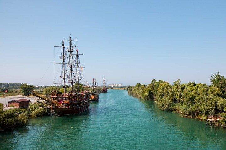 Manavgat Waterfall Boat Tour from Side Lunch and Waterfalls