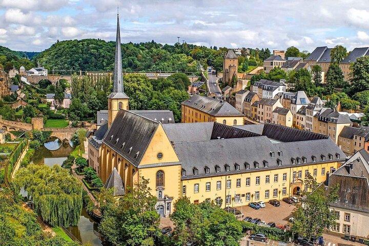Luxembourg tour in Spanish : History and Charm