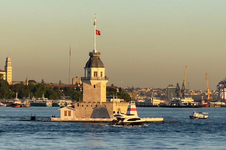 Luxurious Bosphorus Small Group Sunset Yacht Cruise with Snacks