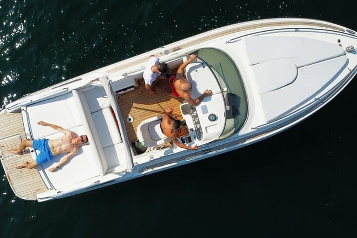Private Tour Lake Como - 2h of Villas, Photos, Openwine & Swim