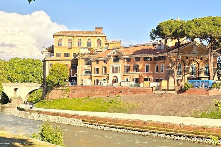 Rome : Tiber Island & Jewish ghetto and Museum Guided Tour