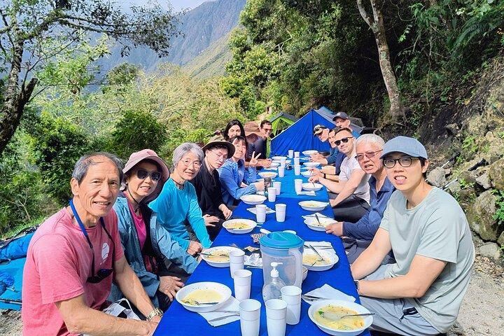 2-Day Inca Trail to Machu Picchu with VistadomeTrain