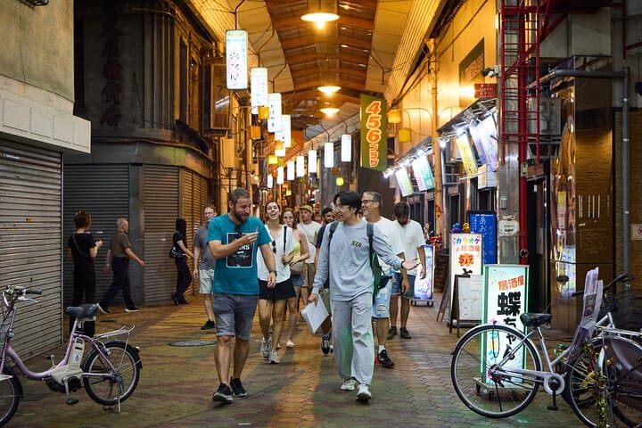 Osaka Dark Side Night Walking Tour in Shinsekai