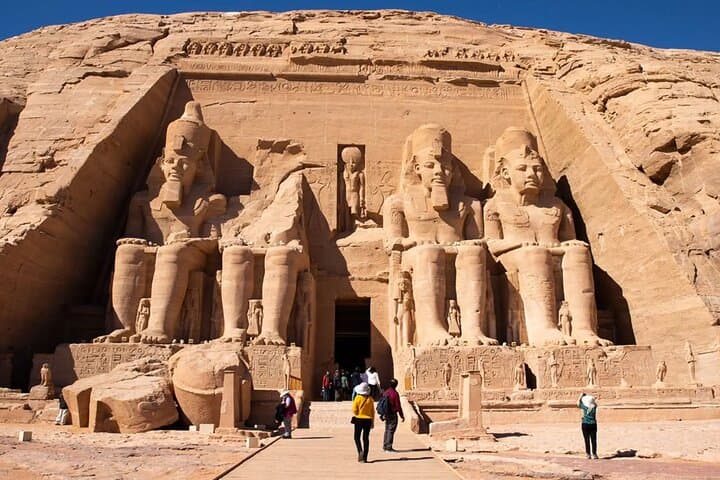 Abu Simbel Day Trip from Luxor Small Group Tour with Lunch