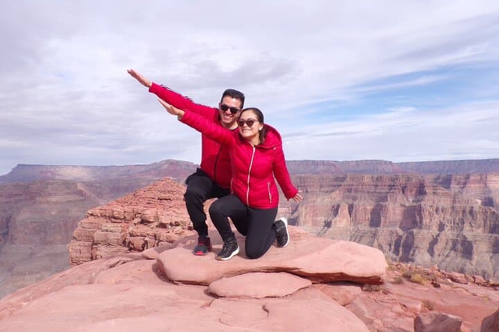 Spanish Grand Canyon Tour with Skywalk Access and Lunch