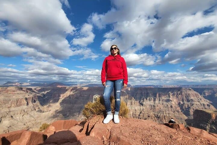 Spanish Grand Canyon Tour with Skywalk Access and Lunch