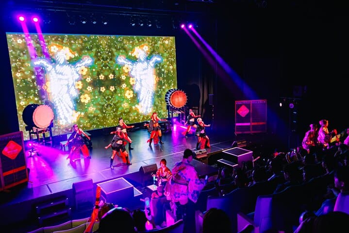 Osaka;A Modern Samurai, Kabuki, Taiko, & Dance Show