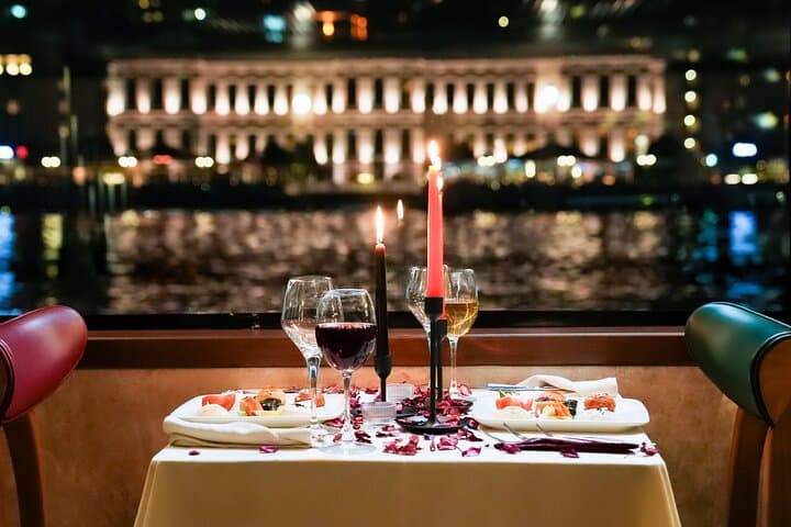 Bosphorus Dinner Cruise Istanbul with Turkish Night Show & Pickup