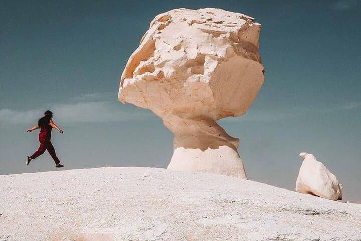 2 Days All Inclusive White and Black Desert Safari from Cairo