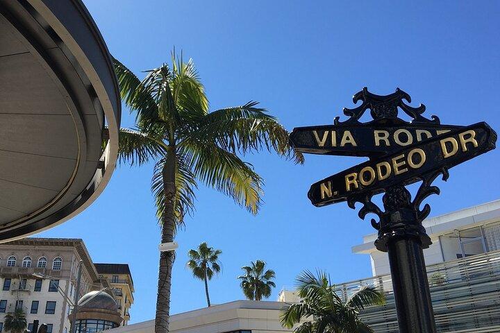 Full Day Iconic Sites Tour of LA from Santa Monica with Six Stops
