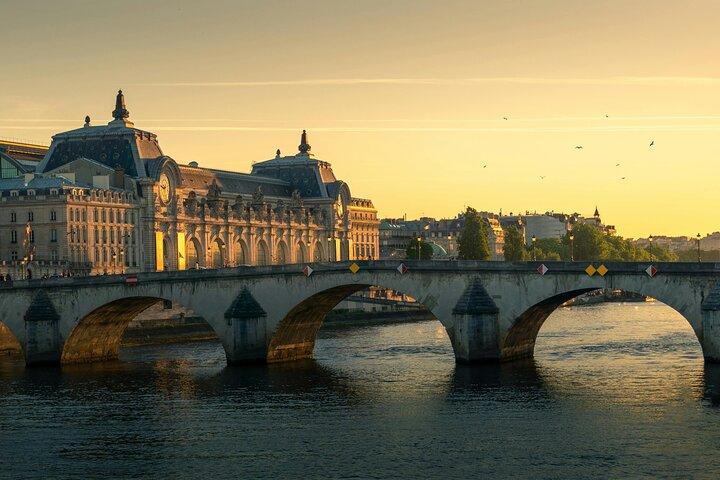 Stress-Free Paris from Le Havre with Seine River Cruise & Lunch