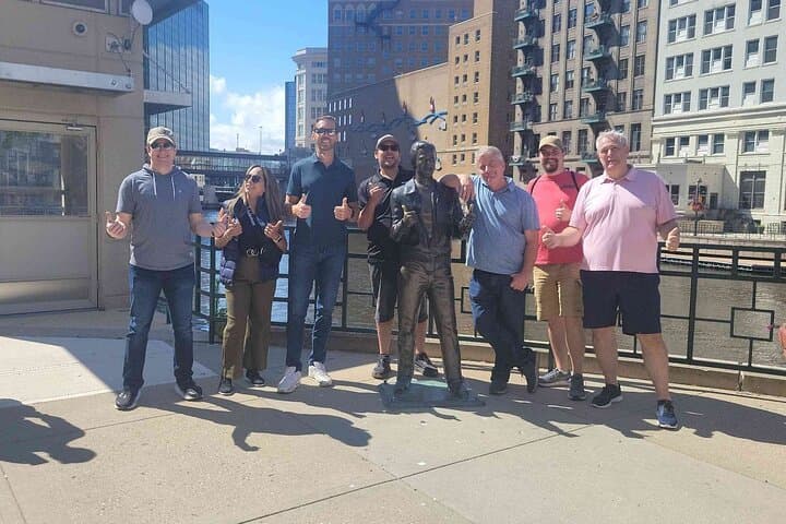 An Epic Scavenger Hunt with The Waves of Sydney