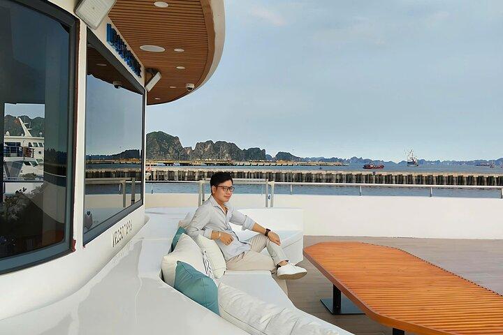 Leona Cruise - Explore Halong Bay 07 Hours on Top Notch Cruise