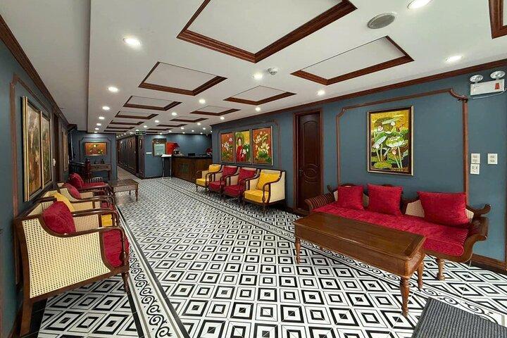 Halong Bay 2Day/1 Night - LUXURY OVERNIGHT CRUISE - Balcony Cabin