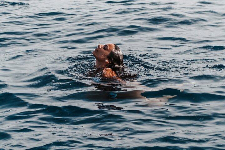 Amalfi Coast Snorkeling and Limoncello Tasting: 4h Boat Tour