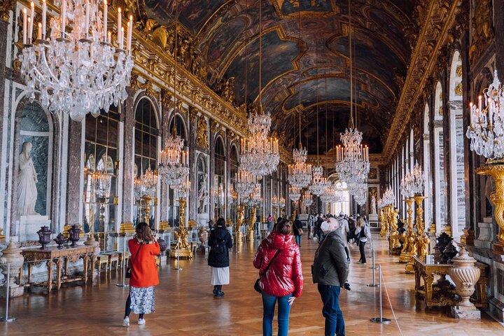 Versailles Palace and Gardens Private Experience