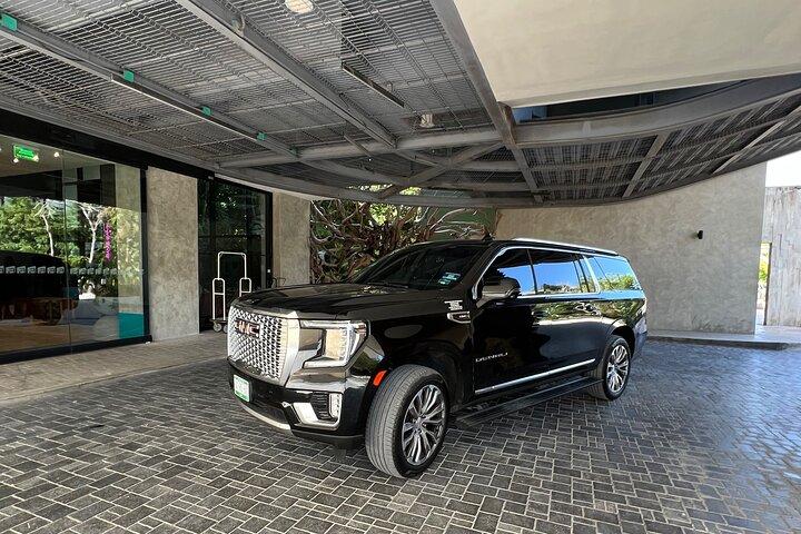 Luxury Private Transfer from Cancun Airport to Hotel Zone