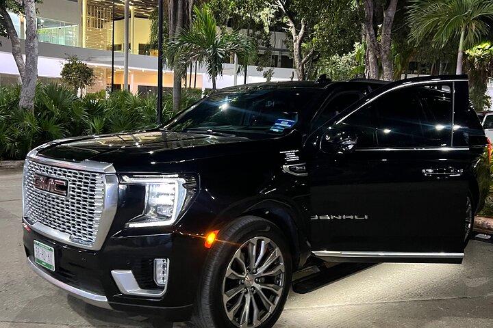 Luxury Private Transfer from Cancun Airport to Hotel Zone
