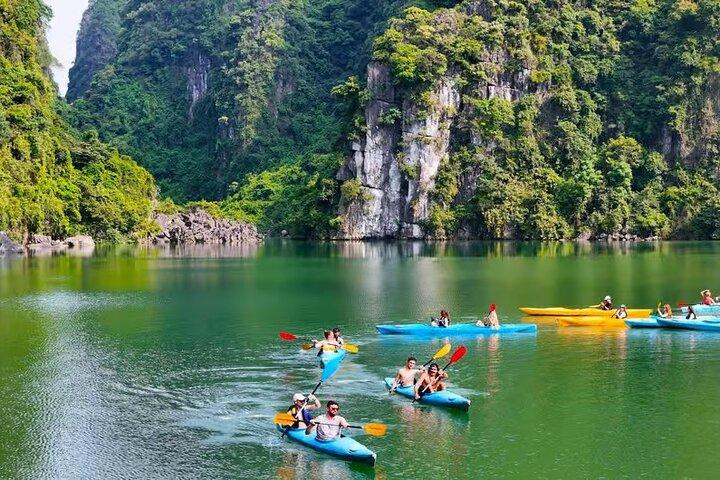 2 Days Boat and Motorbike Adventure in Ba Be Lake from Hanoi