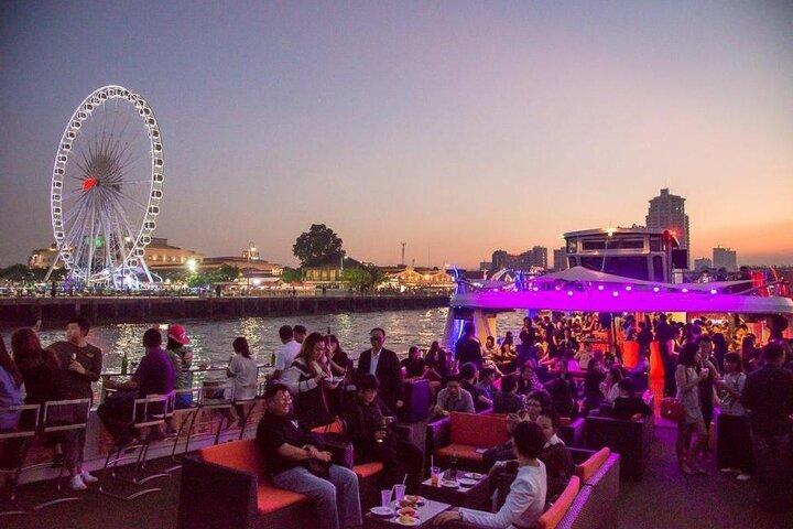 Bangkok: Yodsiam Sightseeing Cruise Snacks & Unlimited Beer