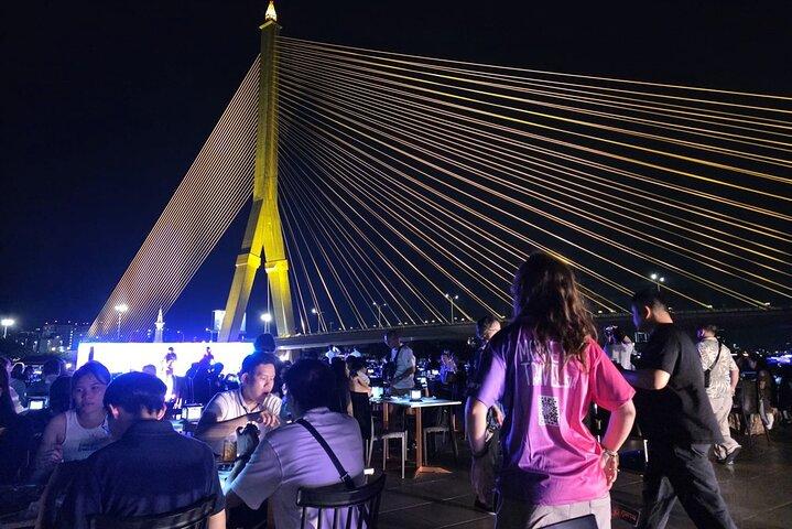 Bangkok: Yodsiam Sightseeing Cruise Snacks & Unlimited Beer