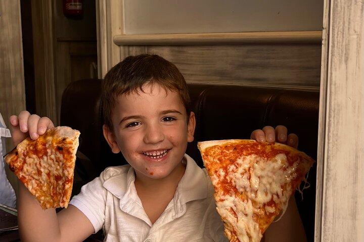 Authentic Pizza Cooking Class in Rome