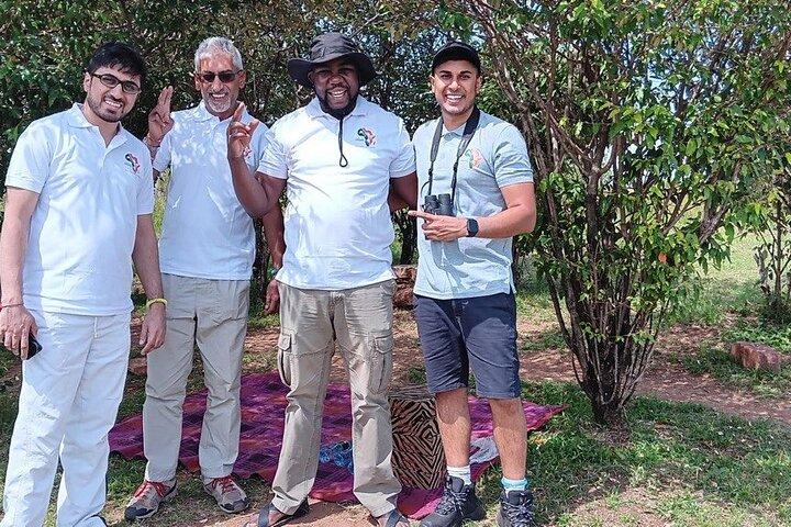 4 Day 4WD Private Masai Mara Safari with Lodge Luxury with Jeep