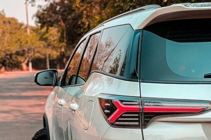 Private Chauffeur Service in Dubai