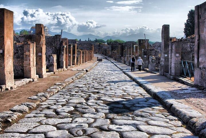 Small-Group Shared Tour Pompeii and Sorrento