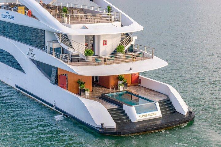 Luxury Halong Bay Day Tour from Hanoi – Buffet, Jacuzzi & Views
