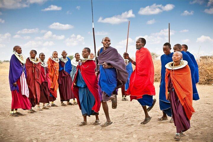 Ngorongoro Crater Private 4-Day Tour Karibu Heritage House