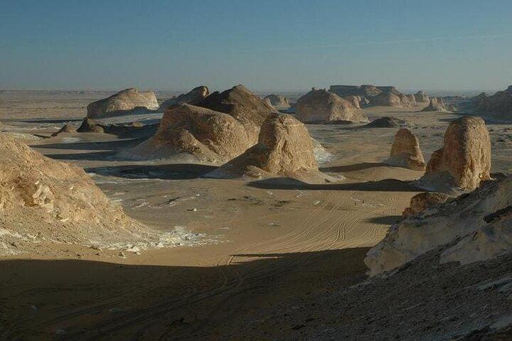 Package 4 Days ElFayoum Oasis White Desert and Bahariya Oasis