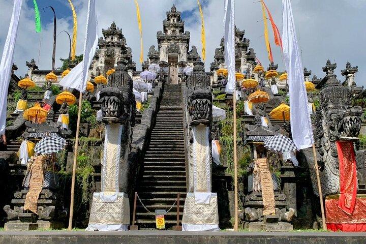 East Bali Lempuyang Temple Tirta Gangga and Waterfall Tour